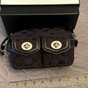 Coach signature C purse